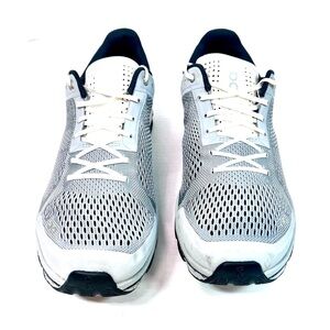 On Running Cloudflow Men’s 10.5 US Gray White Running Shoes Lightweight CloudTec